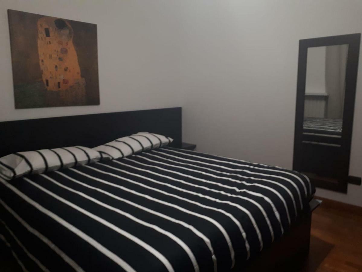Casa Roma Apartment Turate Bagian luar foto