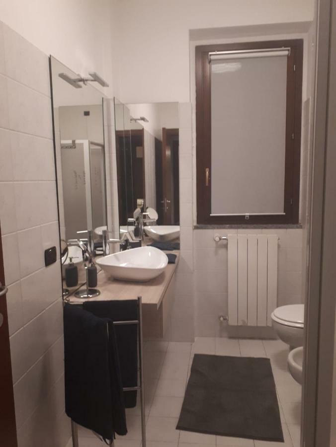 Casa Roma Apartment Turate Bagian luar foto